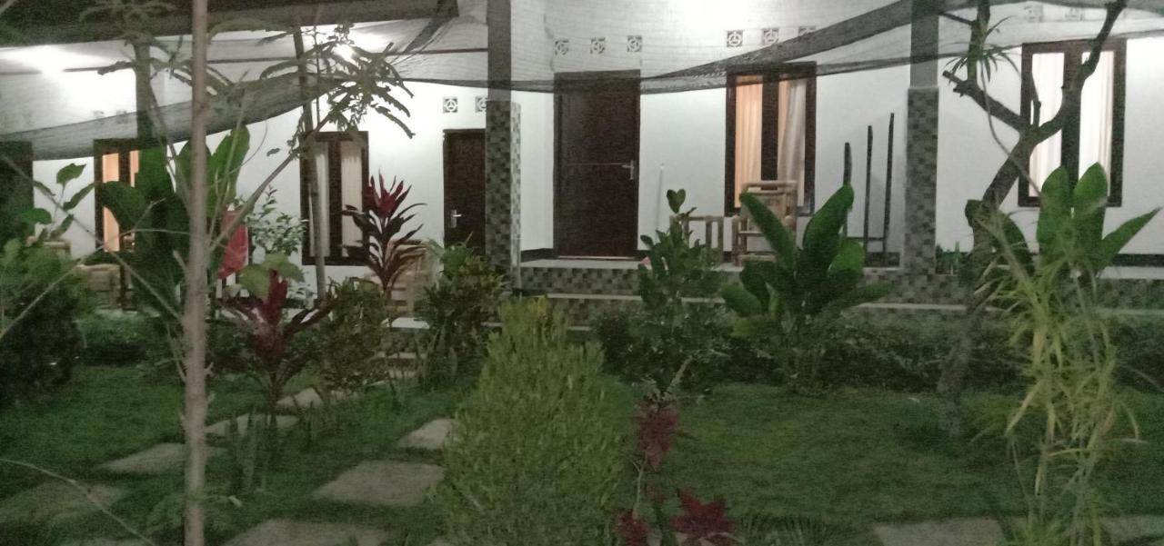 Ariata Arya Hostel Kuta  Ngoại thất bức ảnh